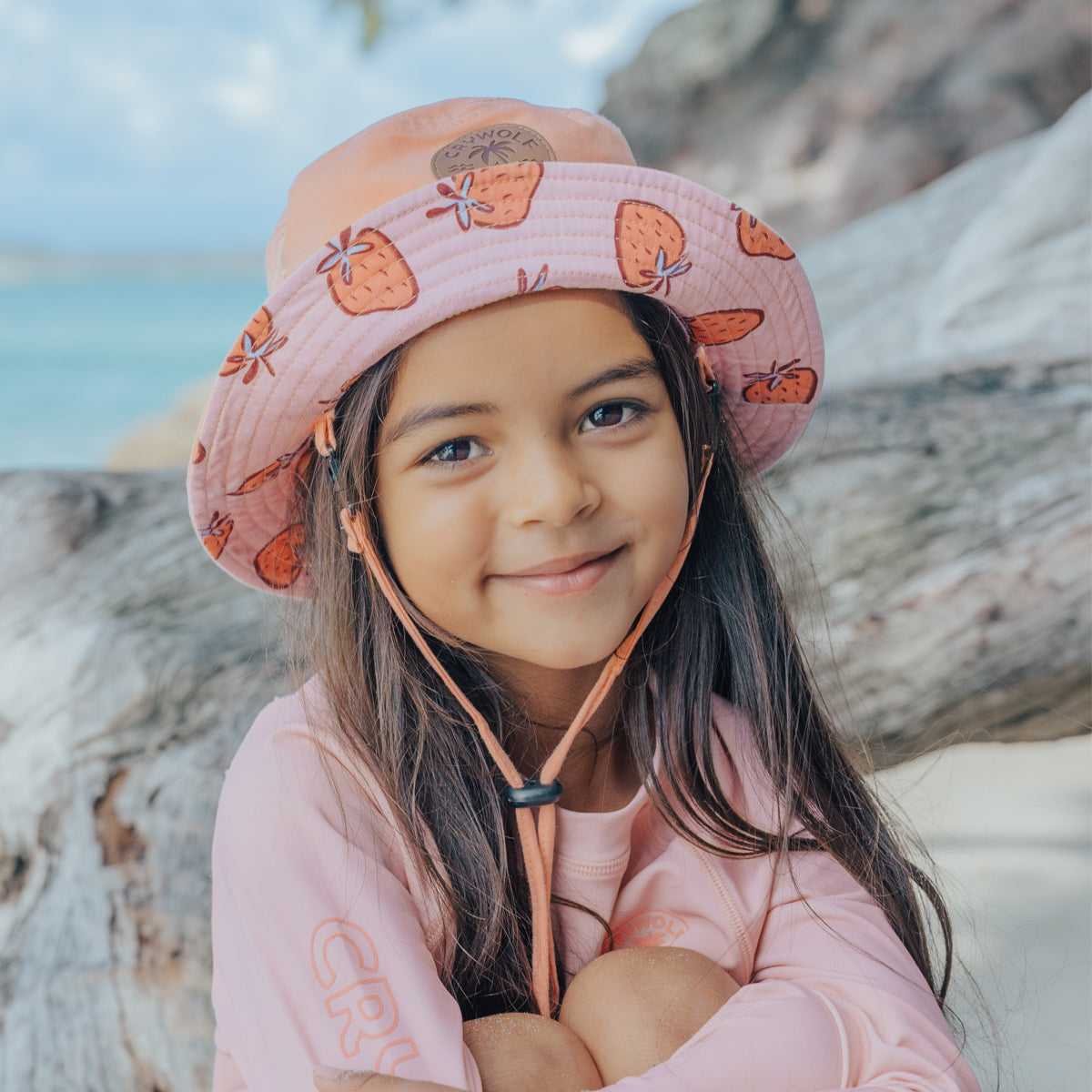 CRYWOLF REVERSIBLE BUCKET HAT | STRAWBERRY SPLASH