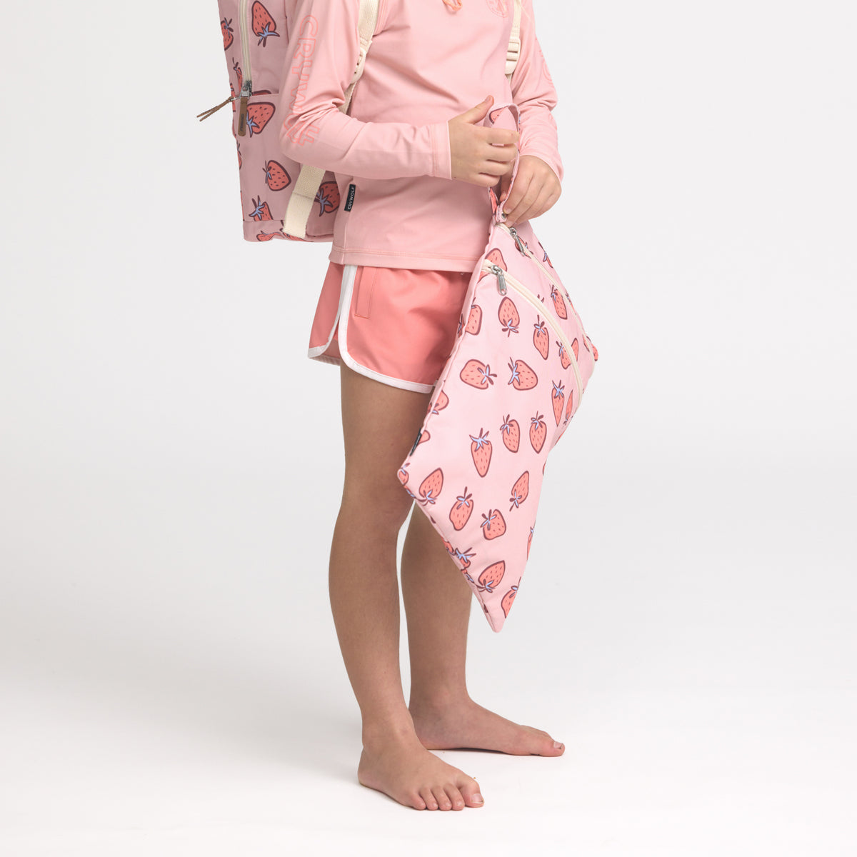 CRYWOLF REUSABLE WETBAG | BERRY GARDEN