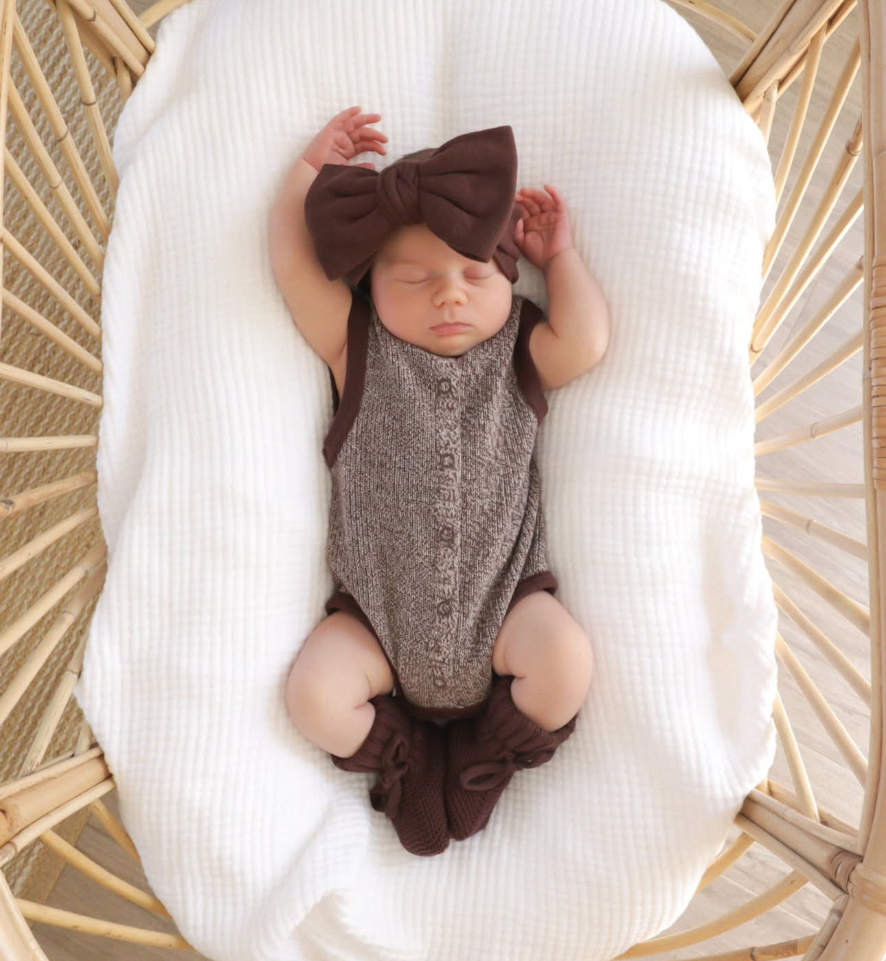 BLOSSOM AND PEAR KNIT HEADBAND | ESPRESSO - Angus & Dudley Collections