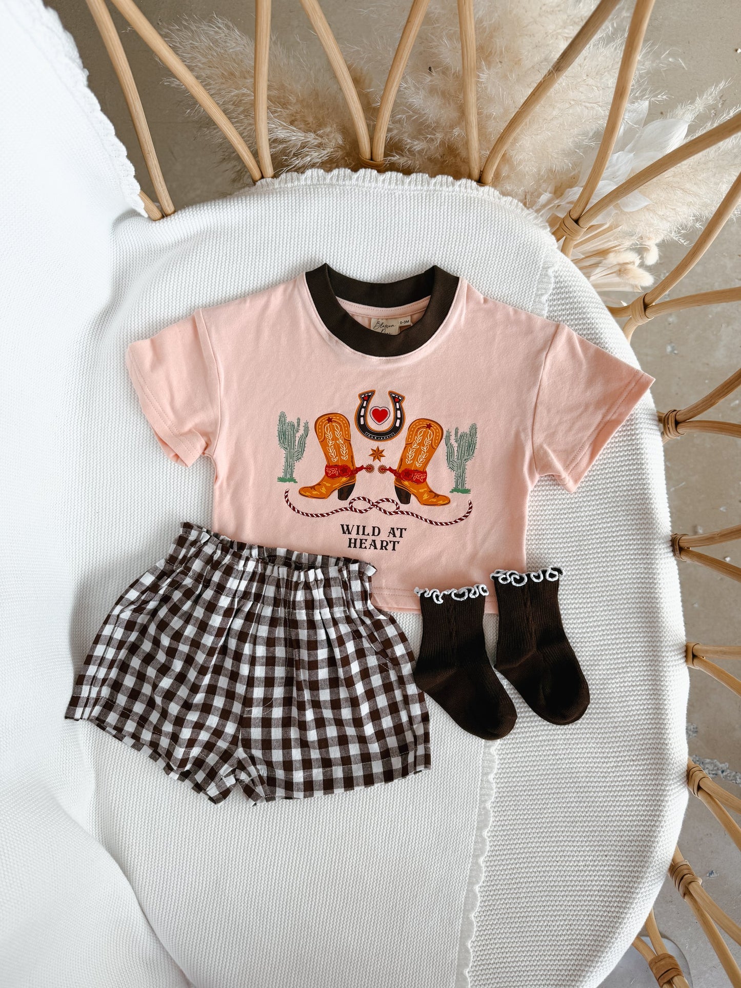 BLOSSOM AND PEAR FRILL SOCKS | ESPRESSO
