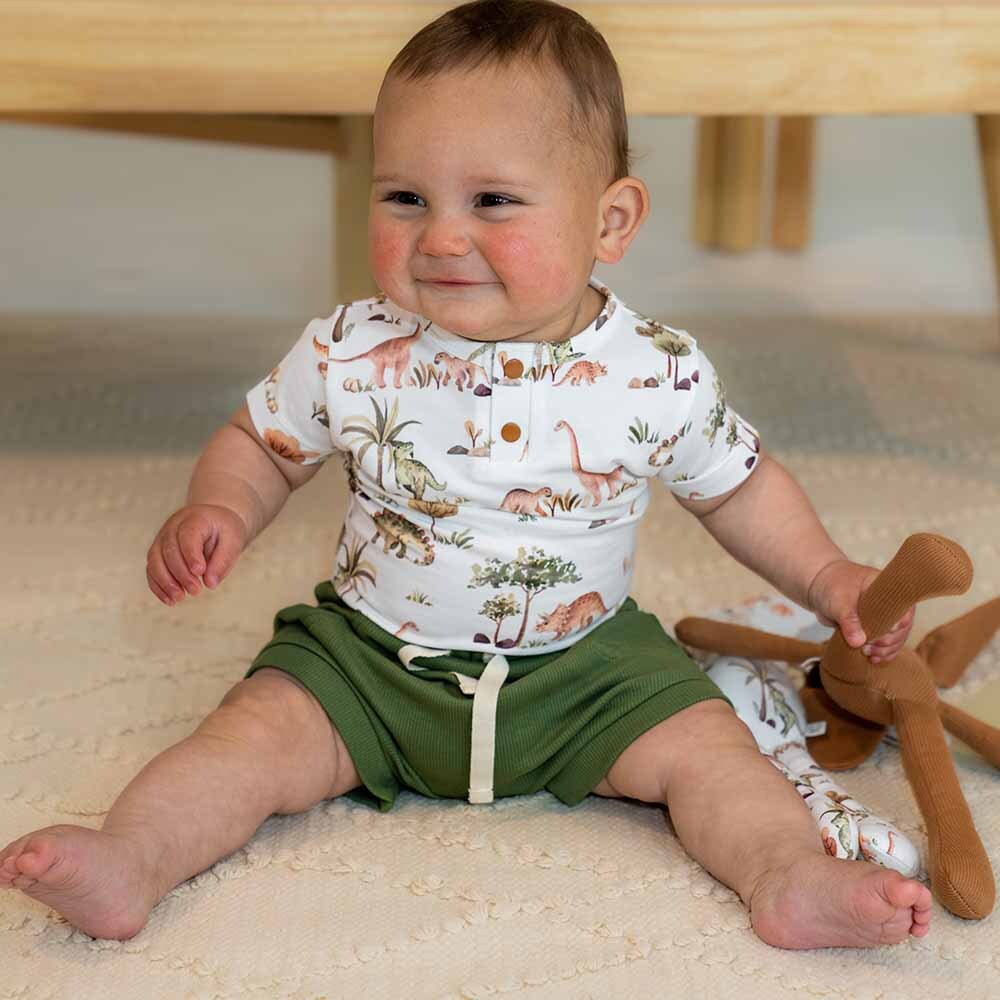 snuggle hunny organic cotton olive shorts - angus and dudley