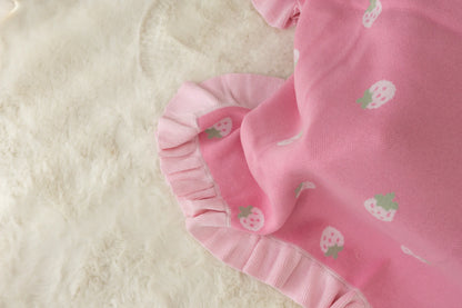 CONFETTI KIDZ FRILLY KNIT BLANKET | STRAWBERRY KISSES