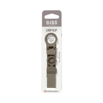 Bibs Dummy Clip Loop - Dark Oak