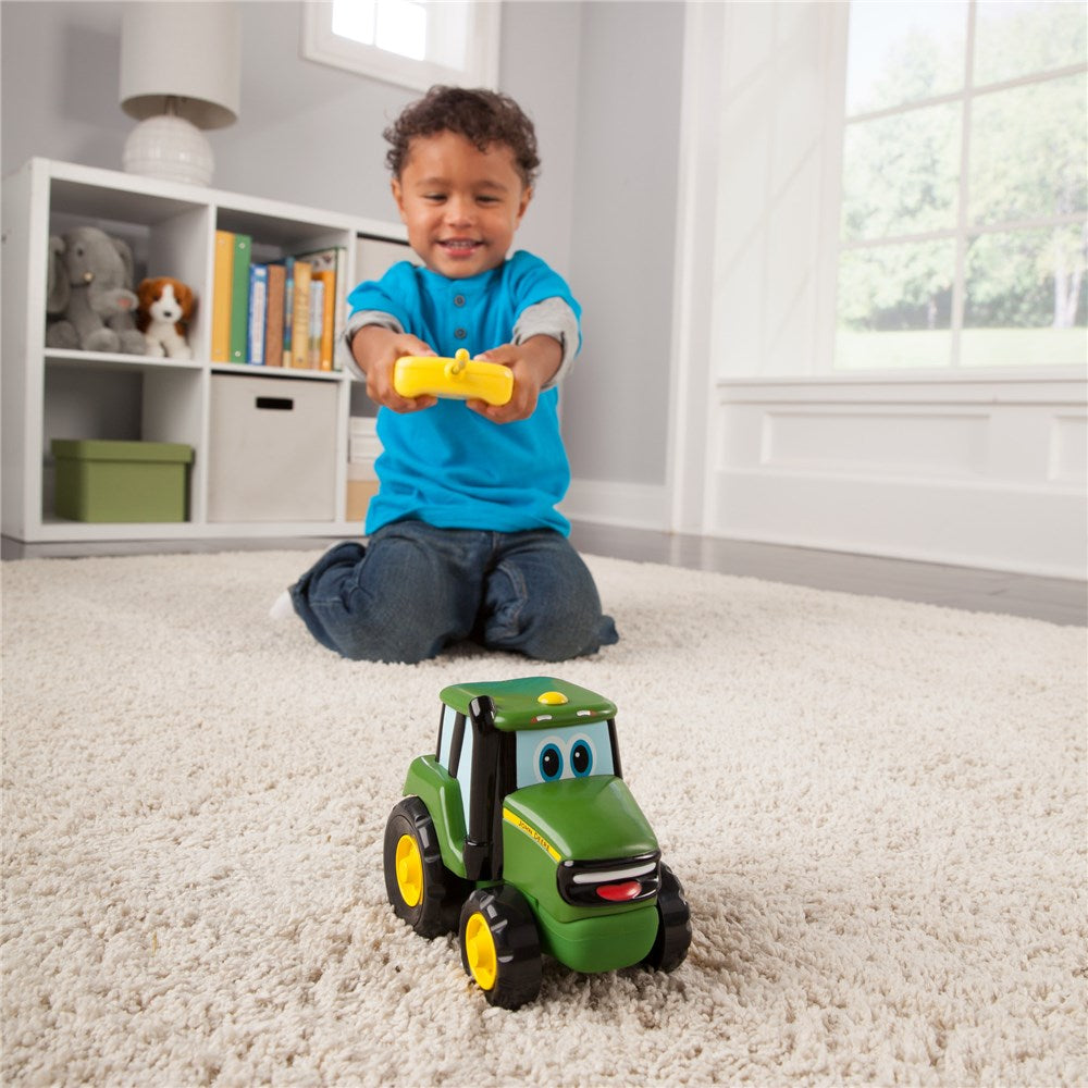 John Deere RC Johnny Tractor