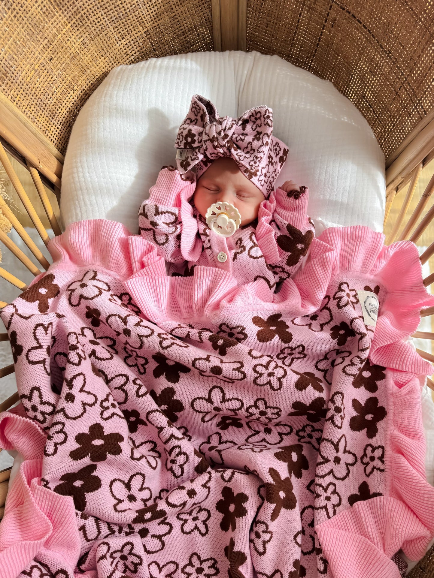 INDIGO DREAMS | KNIT BLANKET | ROMY FRILL REVERSIBLE COCOA AND BLOSSOM