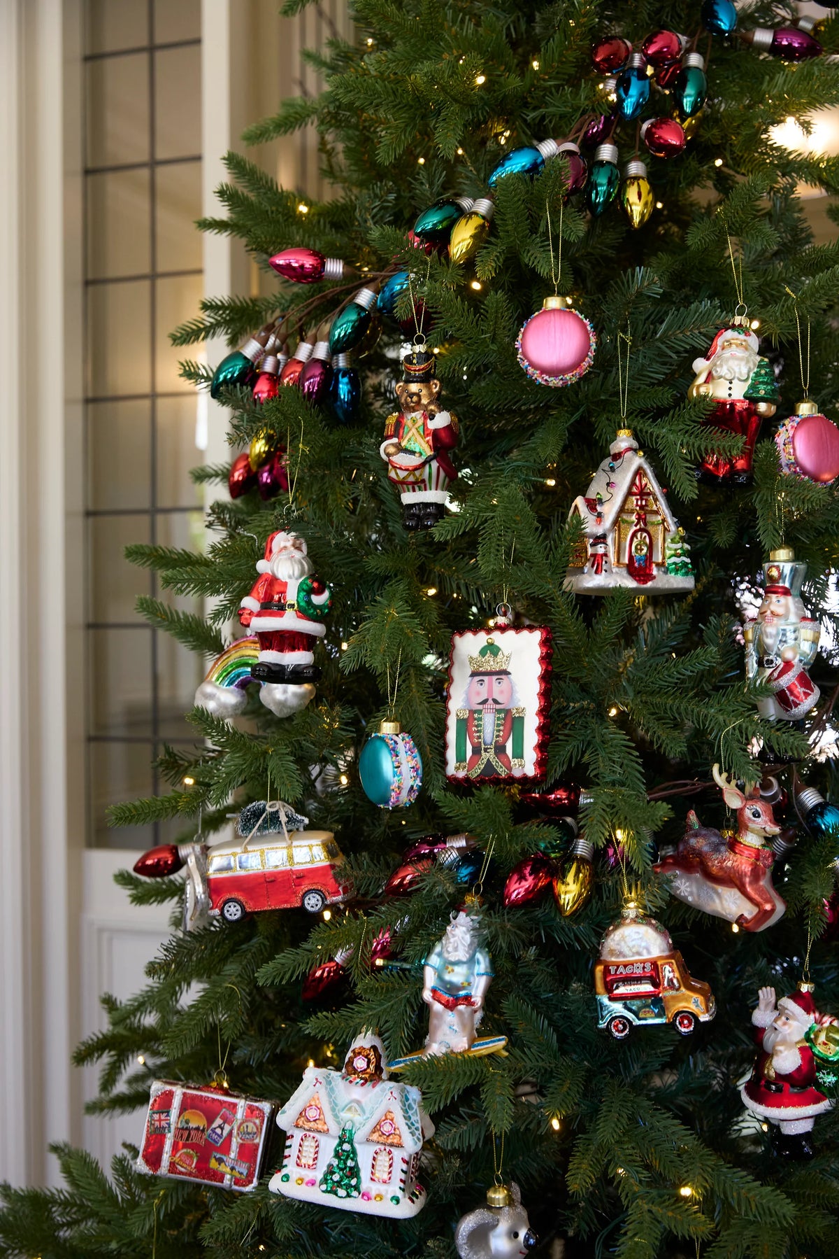HOLLY AND IVY | HANGING DECORATION | RETRO PASTEL GINGERBREAD HOUSE