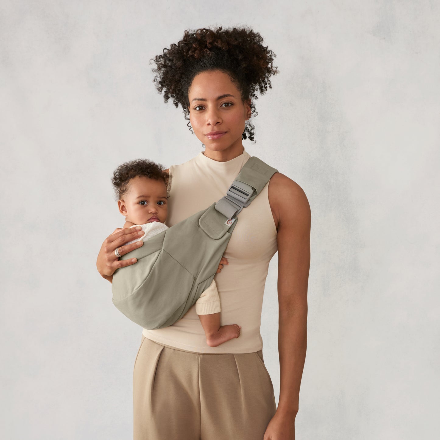 ERGOBABY UPSIE SLING CARRIER | SOFT OLIVE