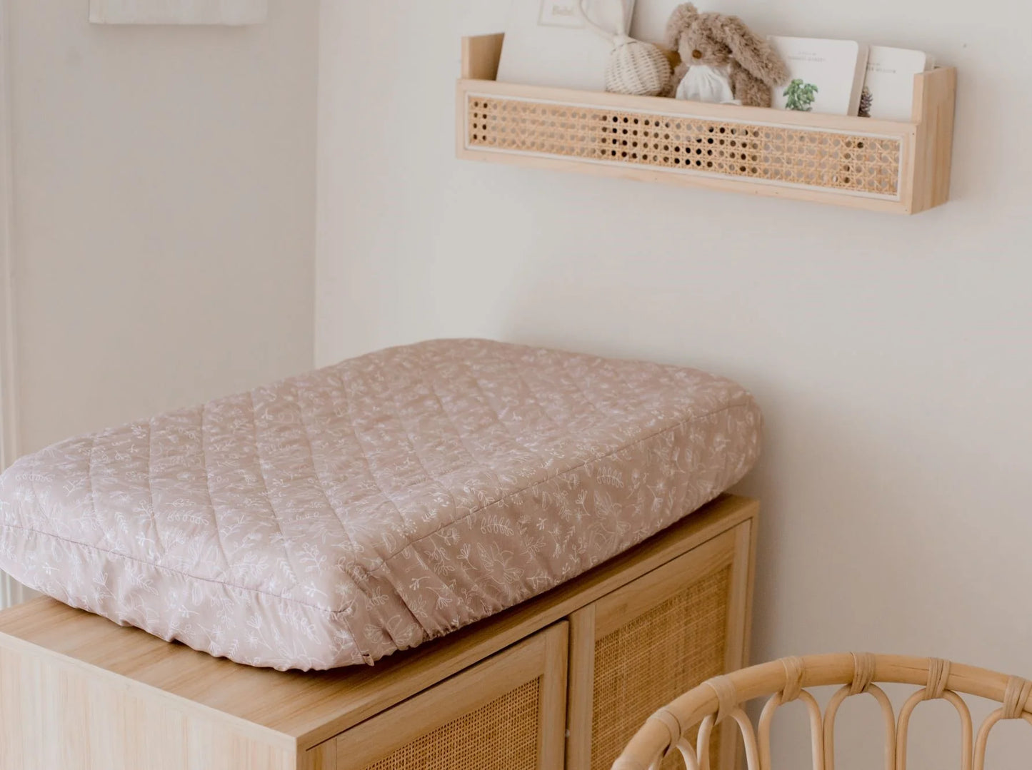 Bambella Waterproof Fitted Bassinet & Change Pad Cover - Bee Kind