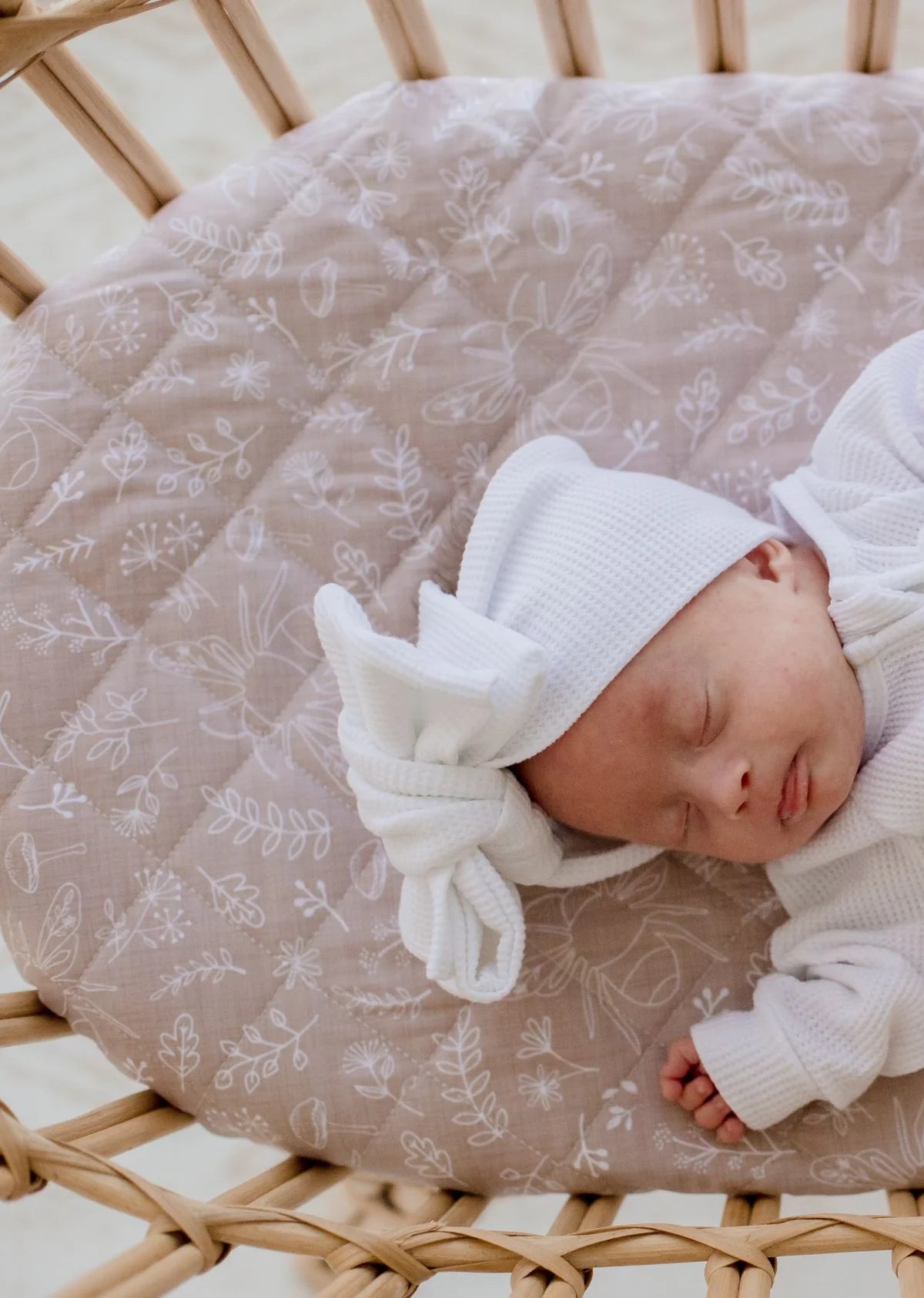 Bambella Waterproof Fitted Bassinet & Change Pad Cover - Bee Kind