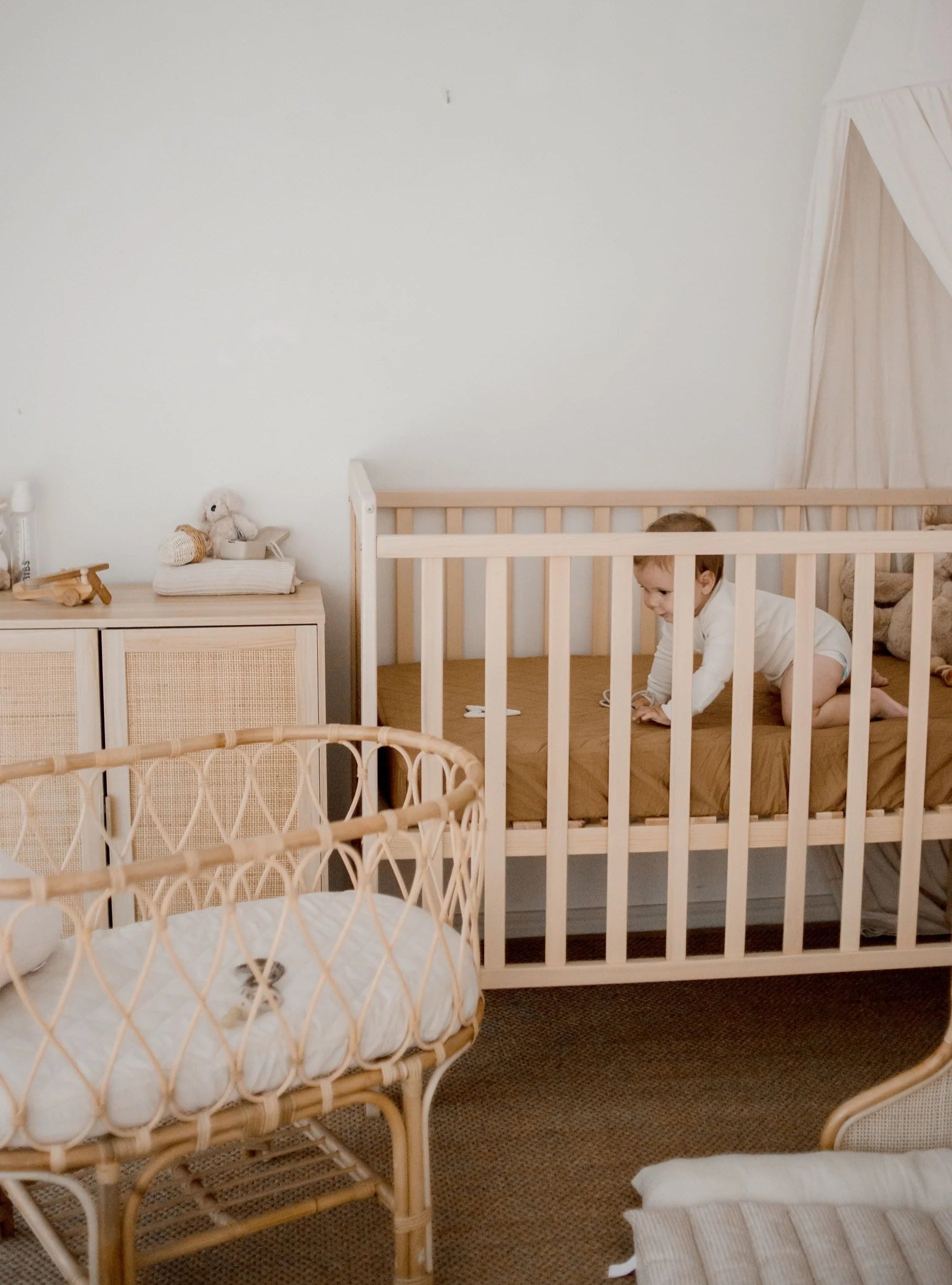 Bambella Waterproof Fitted Cot Sheet - Chestnut