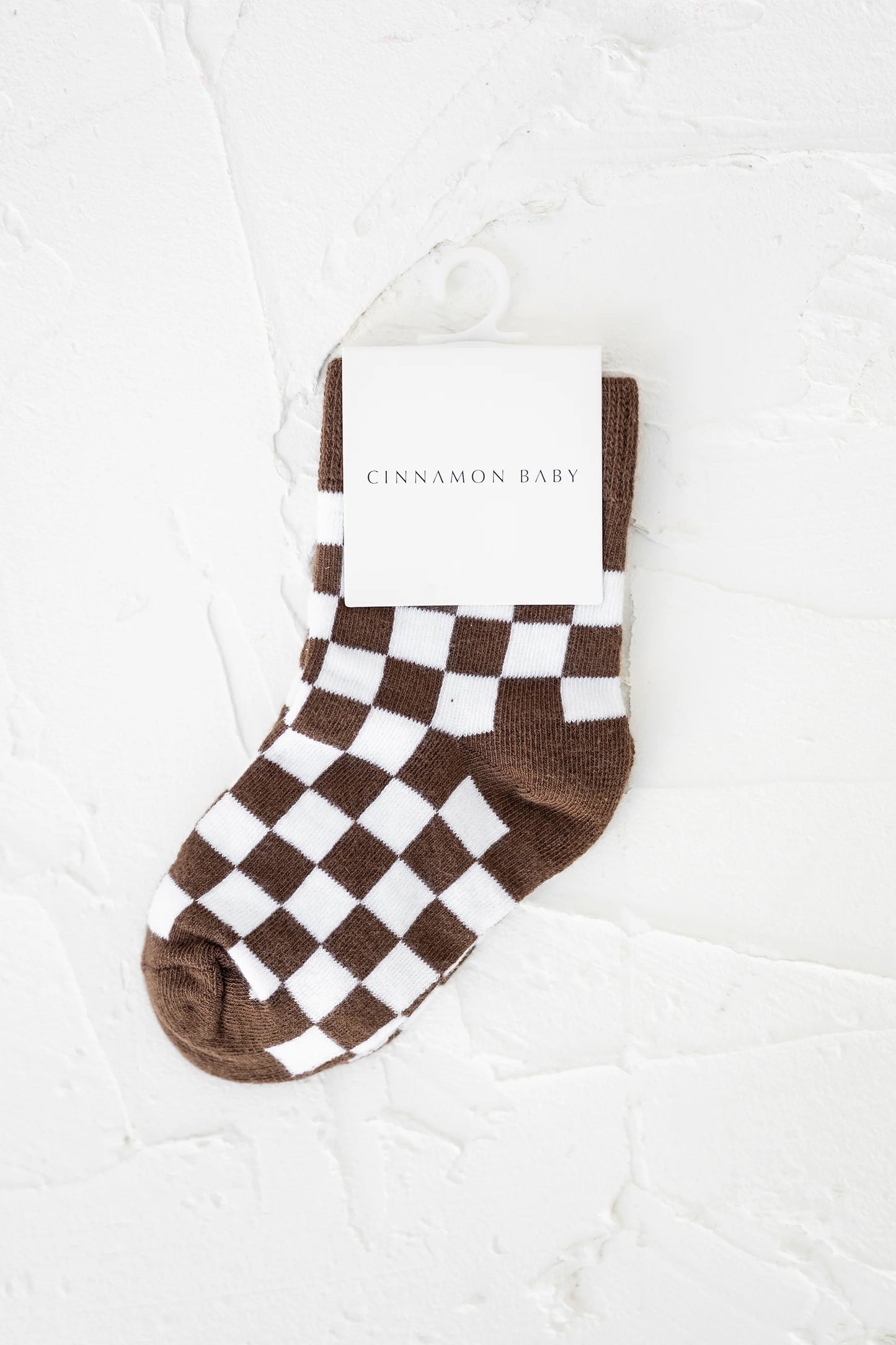 CINNAMON BABY SOCKS | CHOCOLATE CHECKERED