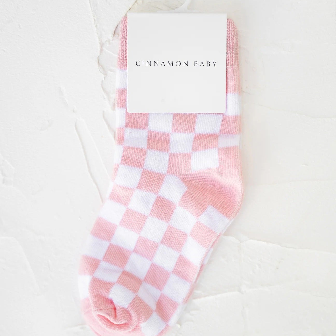 CINNAMON BABY SOCKS | BABY PINK CHECKERED