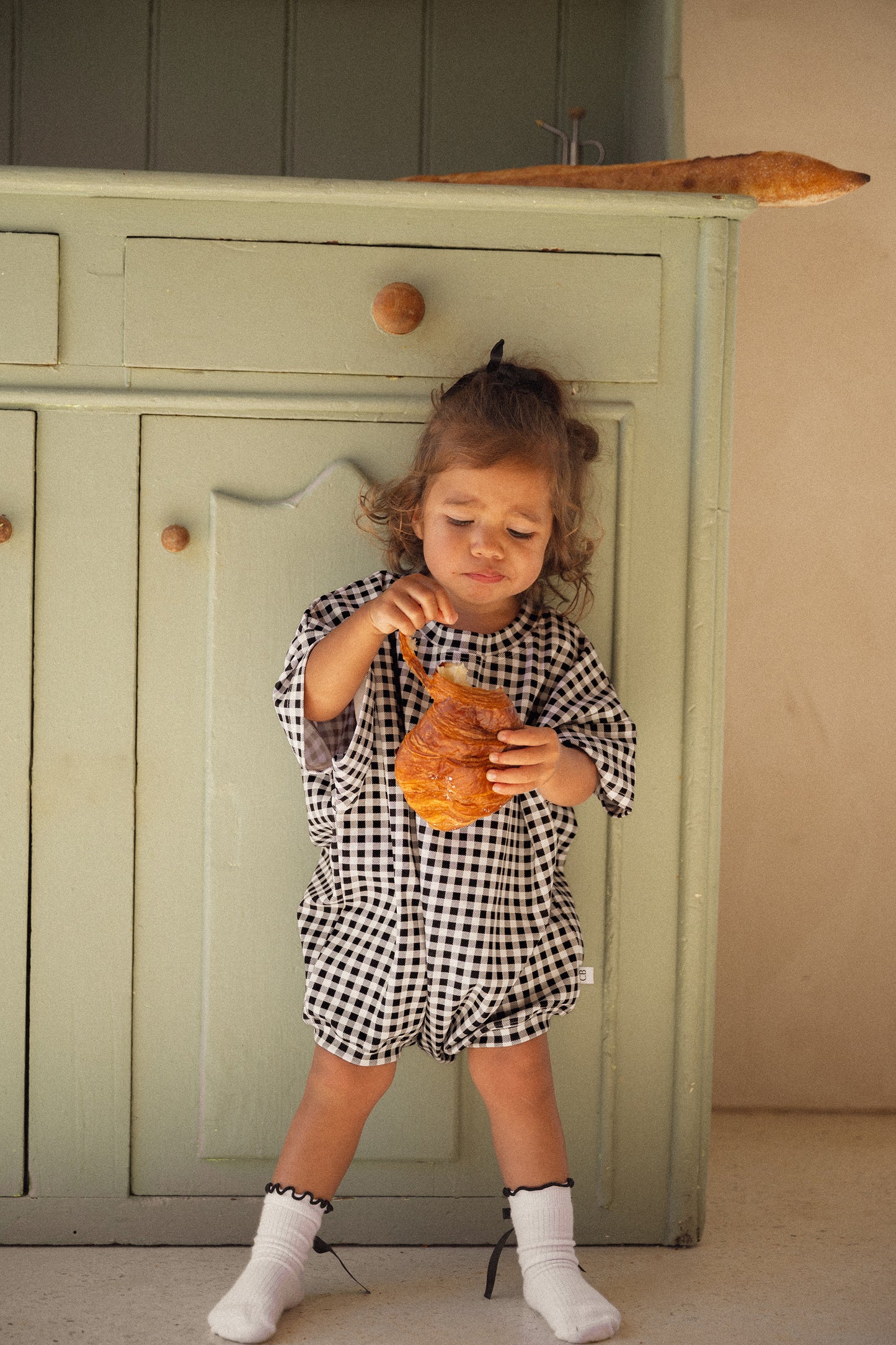 CINNAMON BABY TSHIRT ROMPER | BLACK GINGHAM