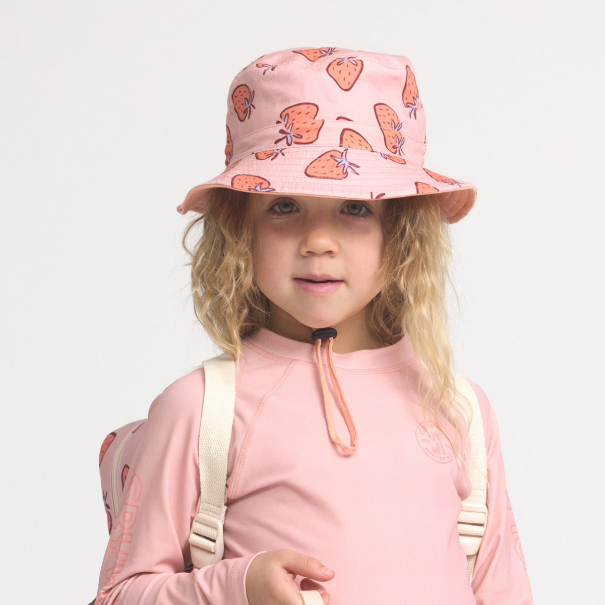 CRYWOLF REVERSIBLE BUCKET HAT | STRAWBERRY SPLASH