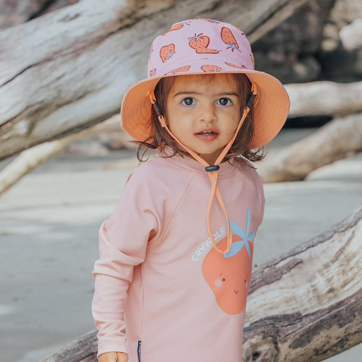 CRYWOLF REVERSIBLE BUCKET HAT | STRAWBERRY SPLASH