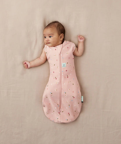 ERGO POUCH COCOON SWADDLE SLEEPING BAG 0.2TOG | DAISIES