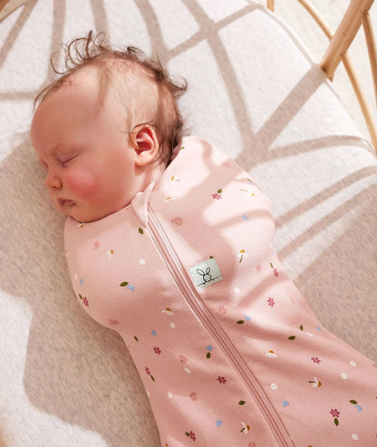ERGO POUCH COCOON SWADDLE SLEEPING BAG 0.2TOG | DAISIES