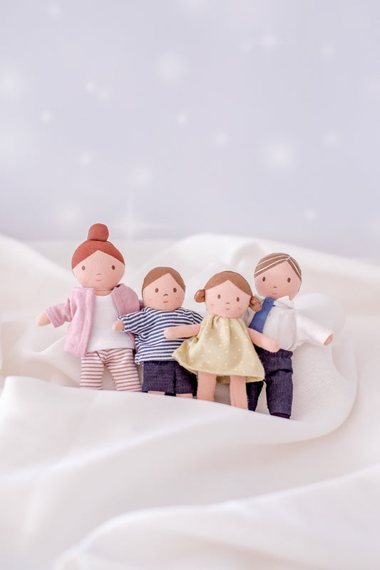 Bonikka Tiny Doll Family of 4