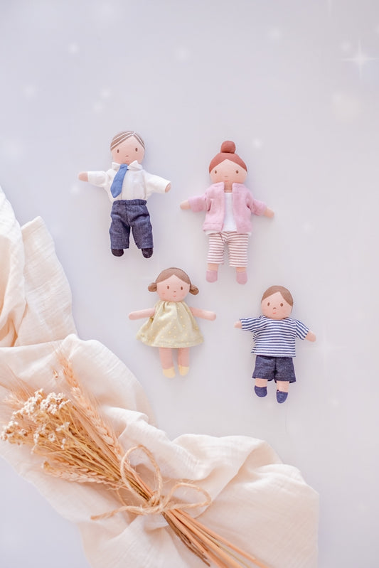 Bonikka Tiny Doll Family of 4