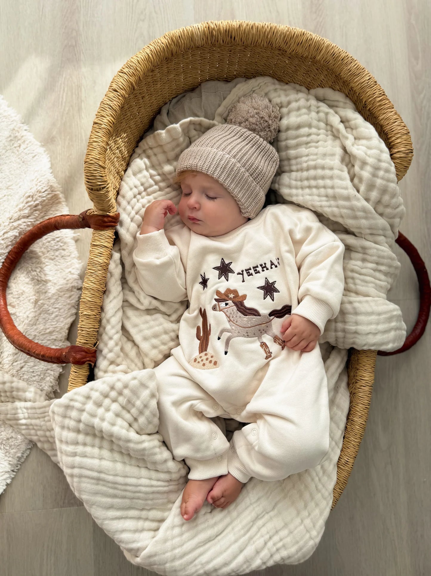 BLOSSOM AND PEAR FLEECY LOUNGE SUIT | YEEHAW SAND