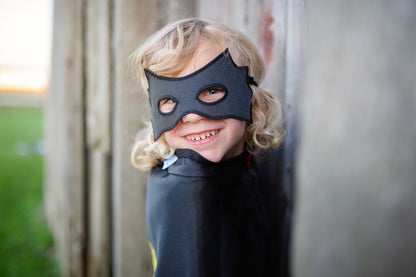 GREAT PRETENDERS | REVERSIBLE SPIDER AND BAT CAPE WITH MASK