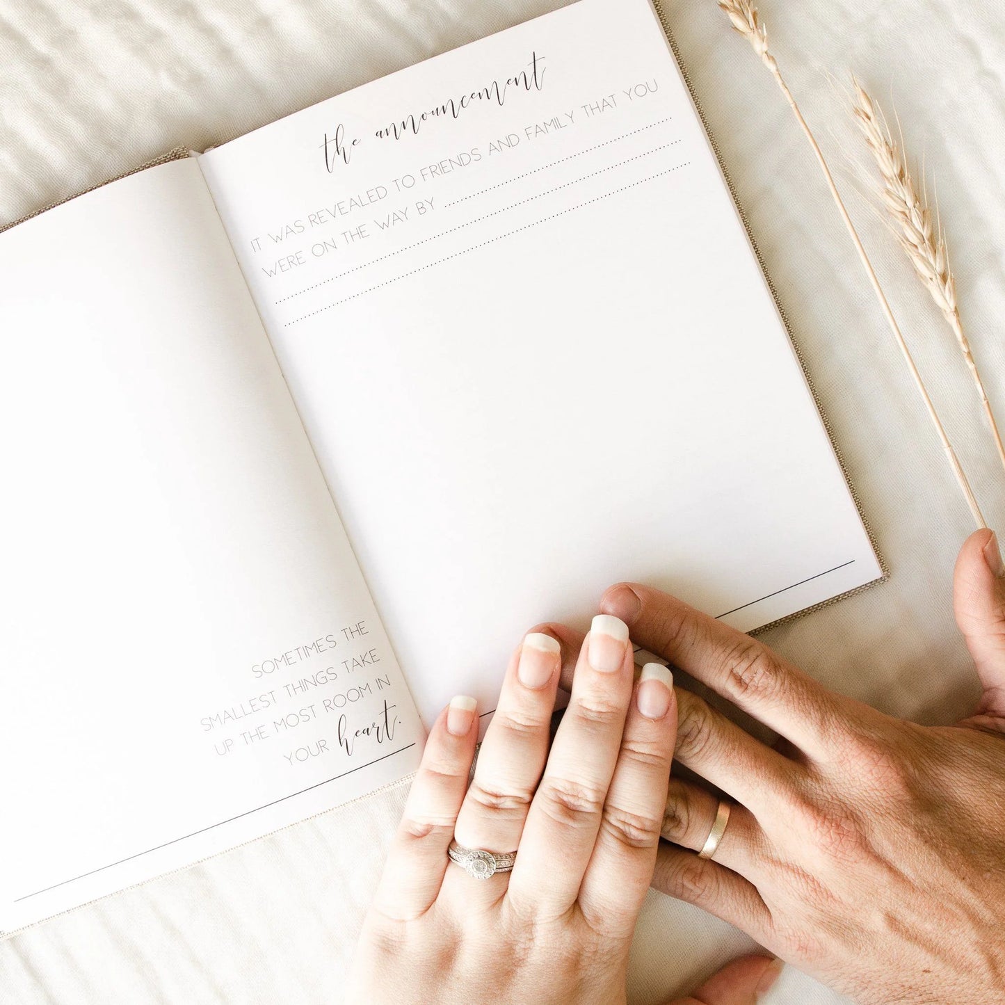 BLOSSOM AND PEAR PREGNANCY JOURNAL | HELLO LITTLE MAMA WHITE