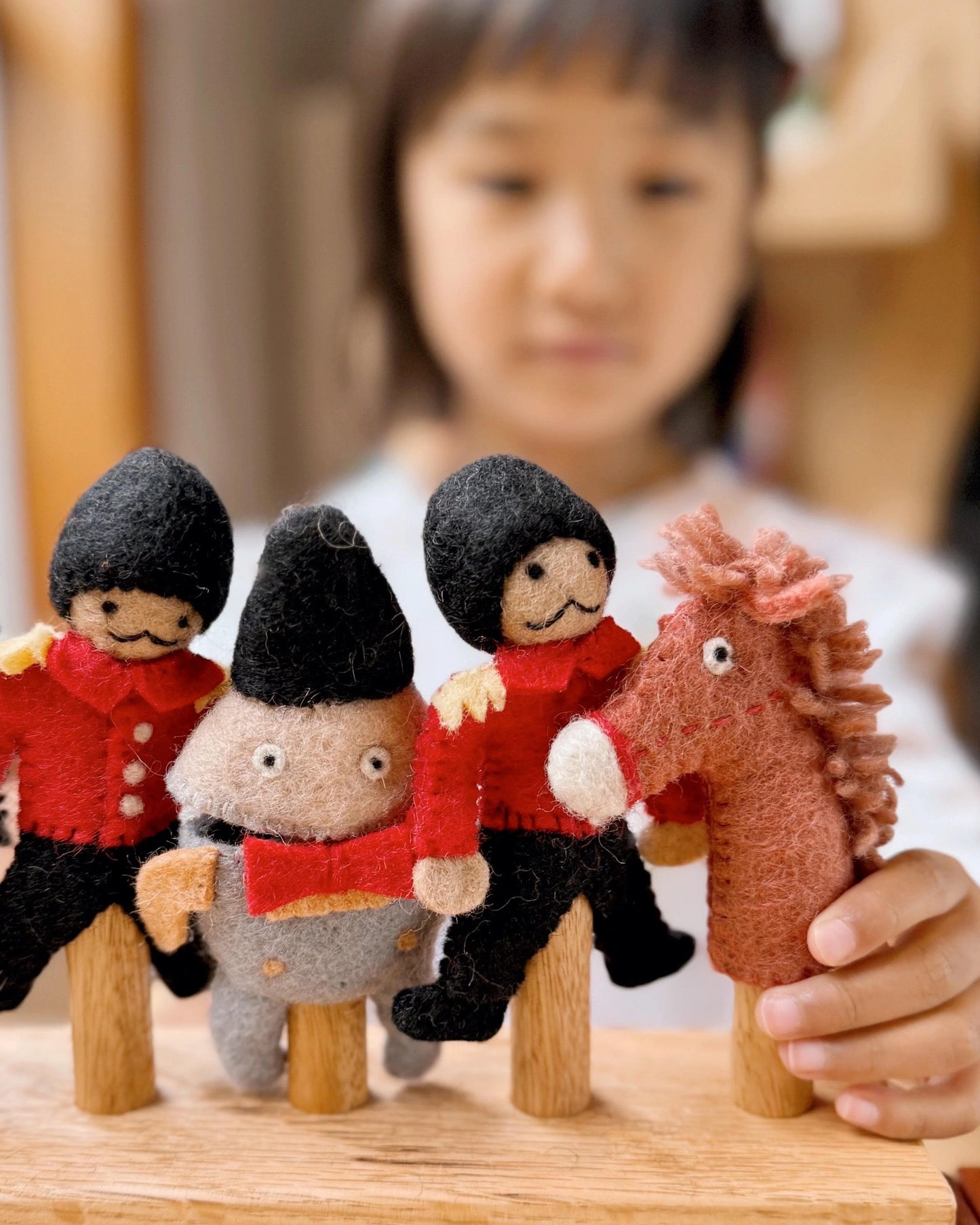 Tara Treasures Finger Puppet Set - Humpty Dumpty