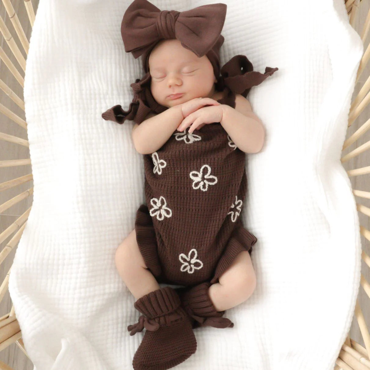BLOSSOM AND PEAR KNIT BOOTIES | ESPRESSO