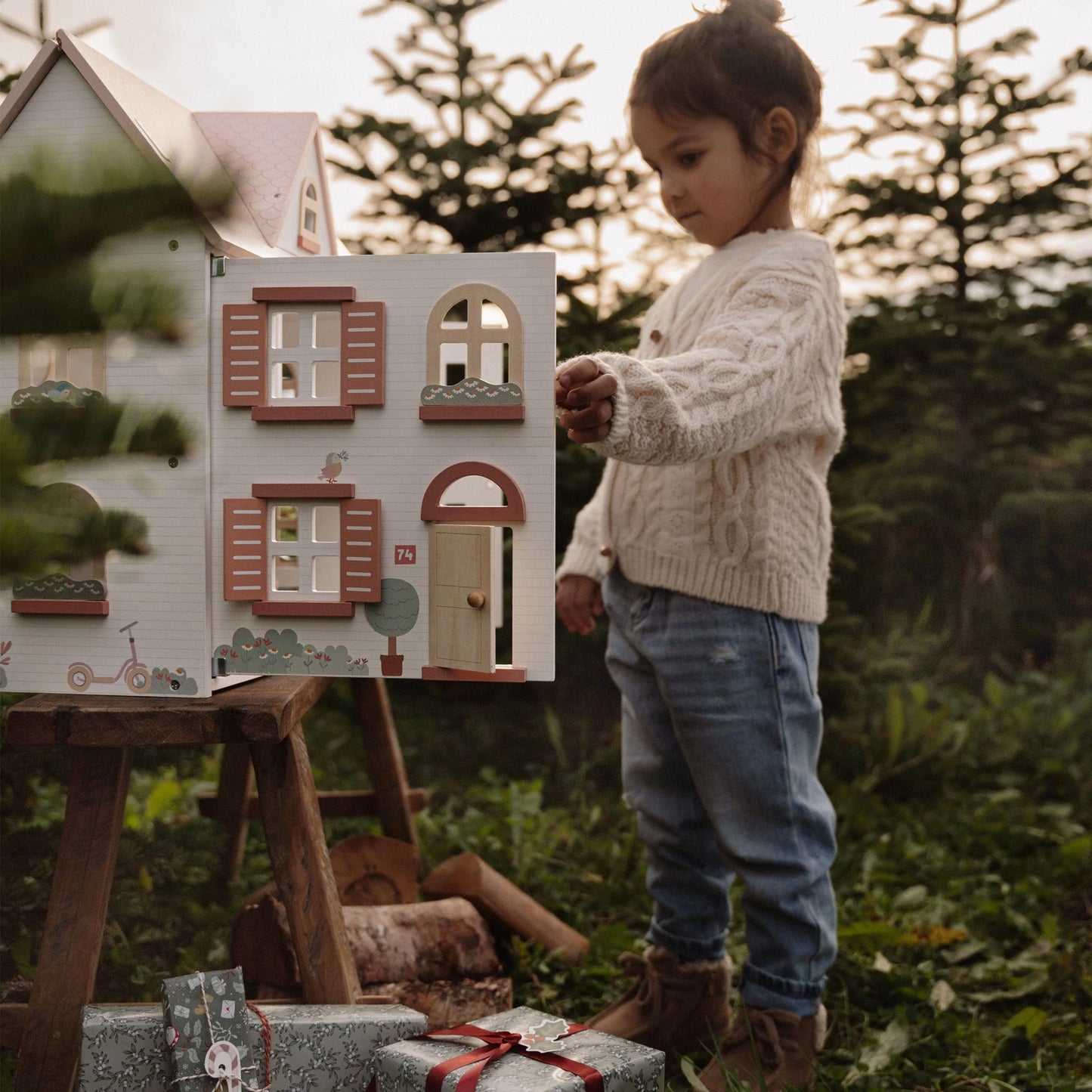 LITTLE DUTCH | WOODEN DOLL HOUSE MEDIUM