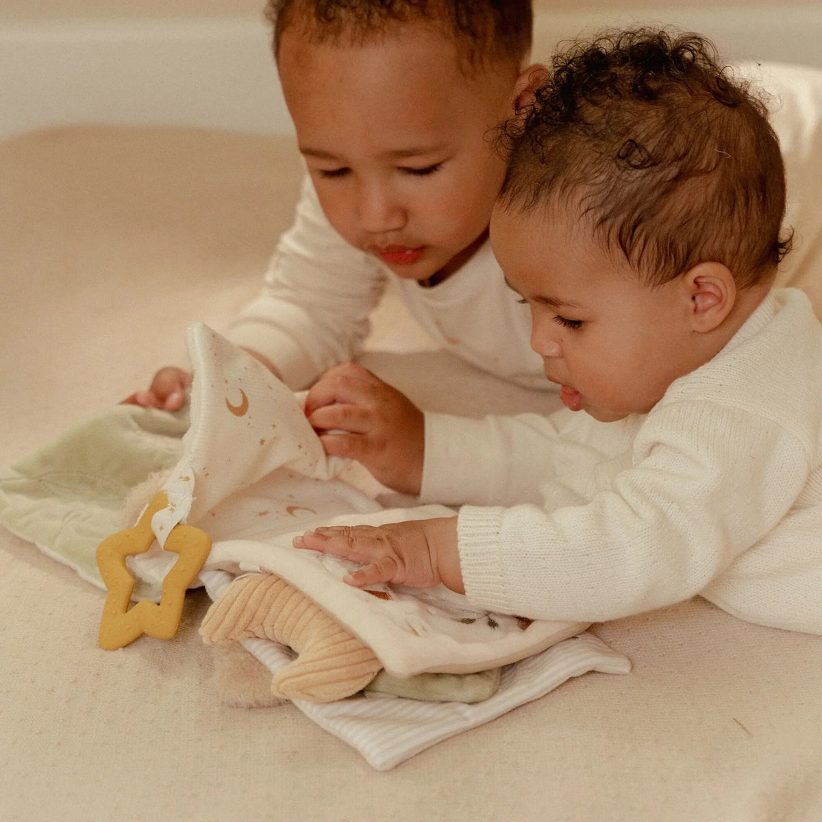 LITTLE DUTCH SOFT PLUSH ACTIVITY BOOK | NEWBORN NEUTRALS