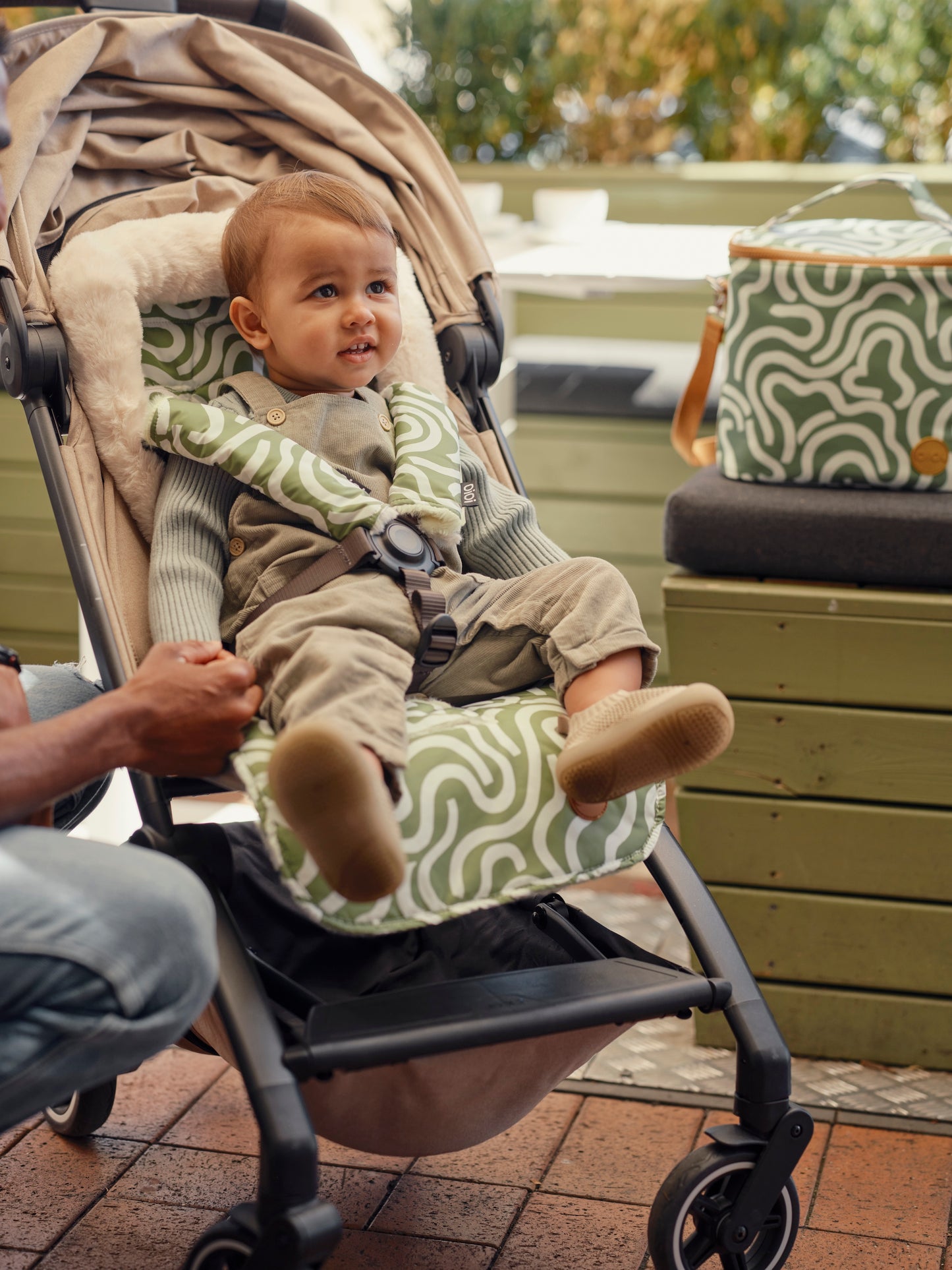 OiOi Reversible Pram Harness Cover Set - Green Squiggle/Fleece