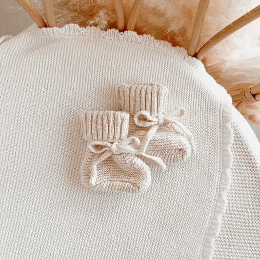 BLOSSOM AND PEAR KNIT BOOTIES | HONEY