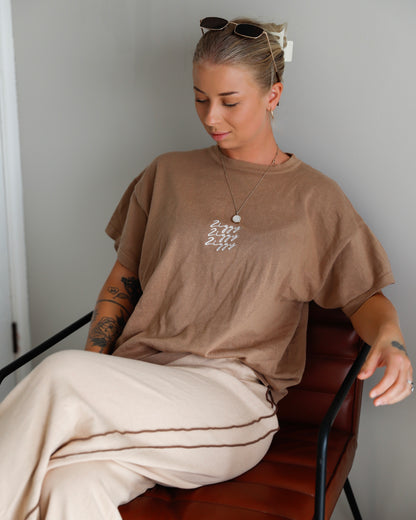 ZIGGY LOU SIGNATURE TEE | MOCHA (WOMEN'S)