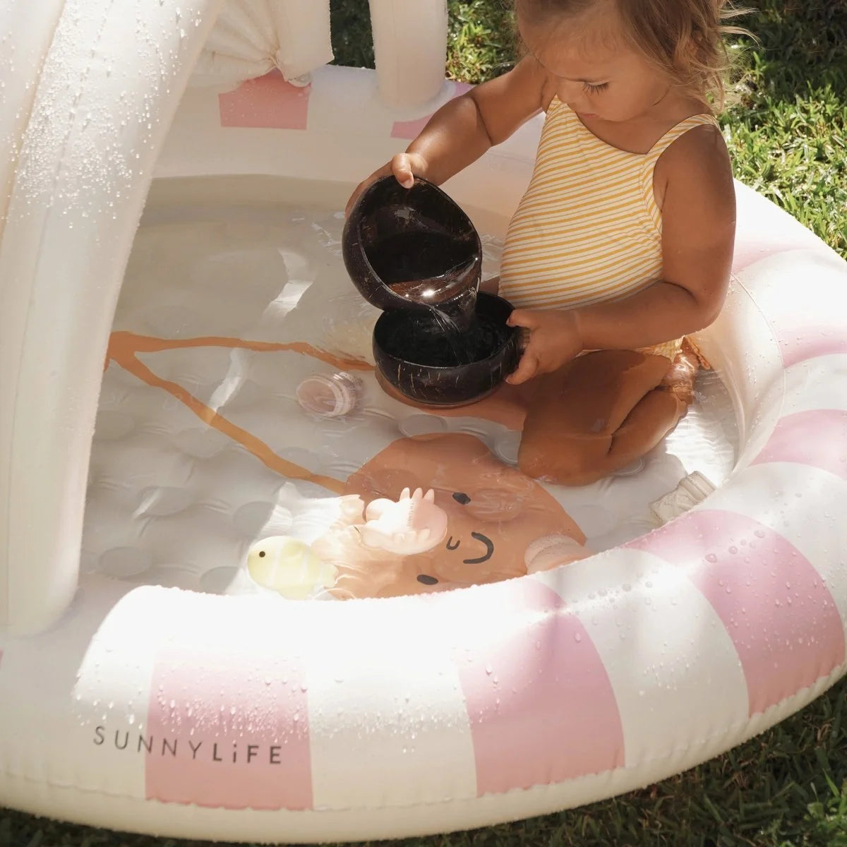 SUNNYLIFE | INFLATABLE POOL | COTTON CANDY CHERRY