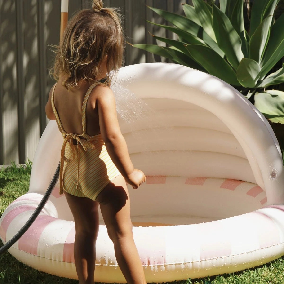 SUNNYLIFE | INFLATABLE POOL | COTTON CANDY CHERRY