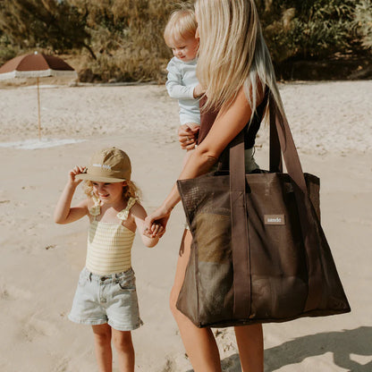 SANDE KIDS BEACH HAULER MINI MESH BEACH BAG | ESPRESSO