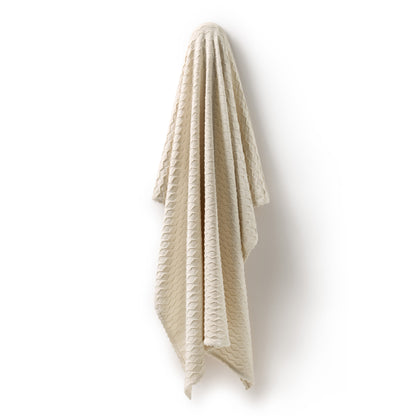 WILSON AND FRENCHY CHEVRON KNIT BLANKET | MILK CLOUD