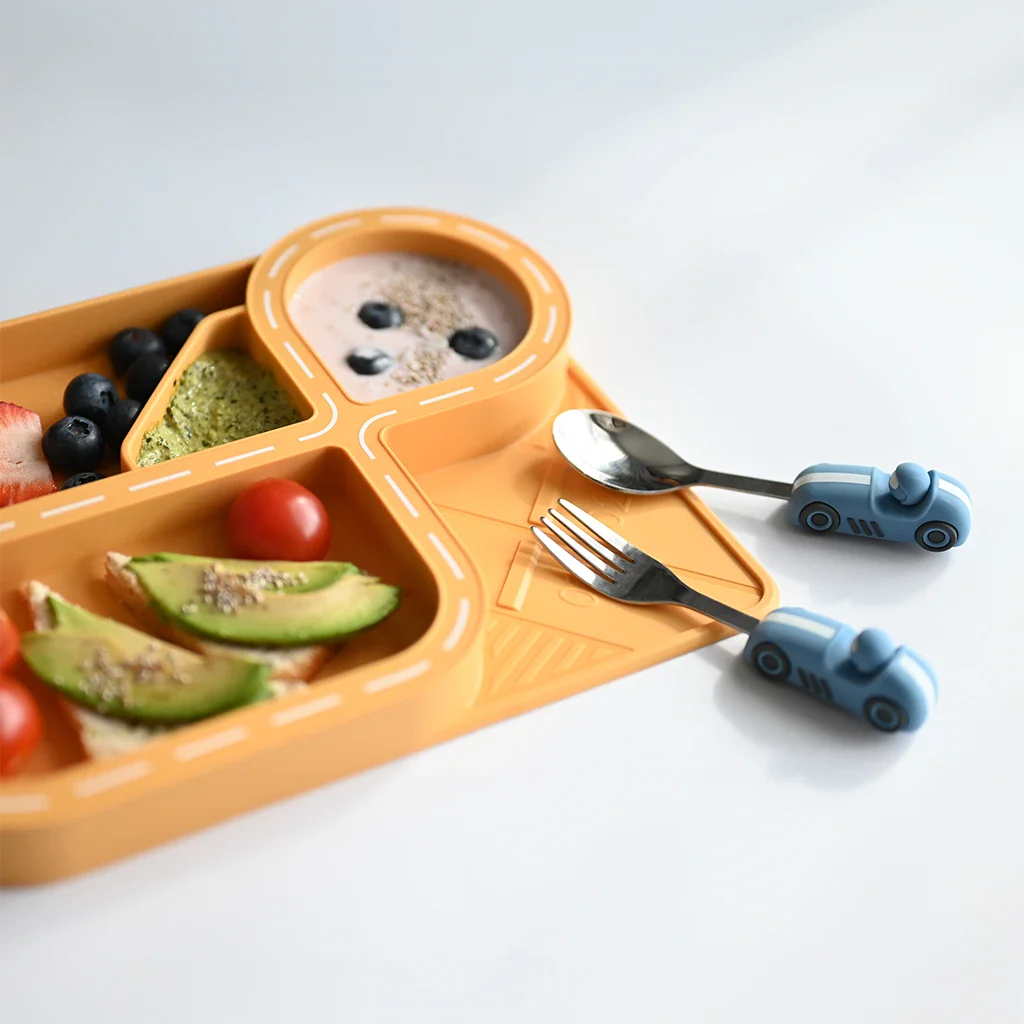 ZOOLI SILICONE DINNERWARE SET - BUTTERSCOTCH RACETRACK