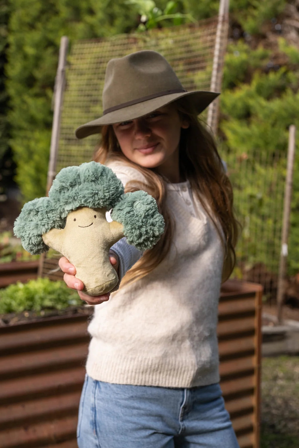 NANA HUCHY | BO BROCCOLI
