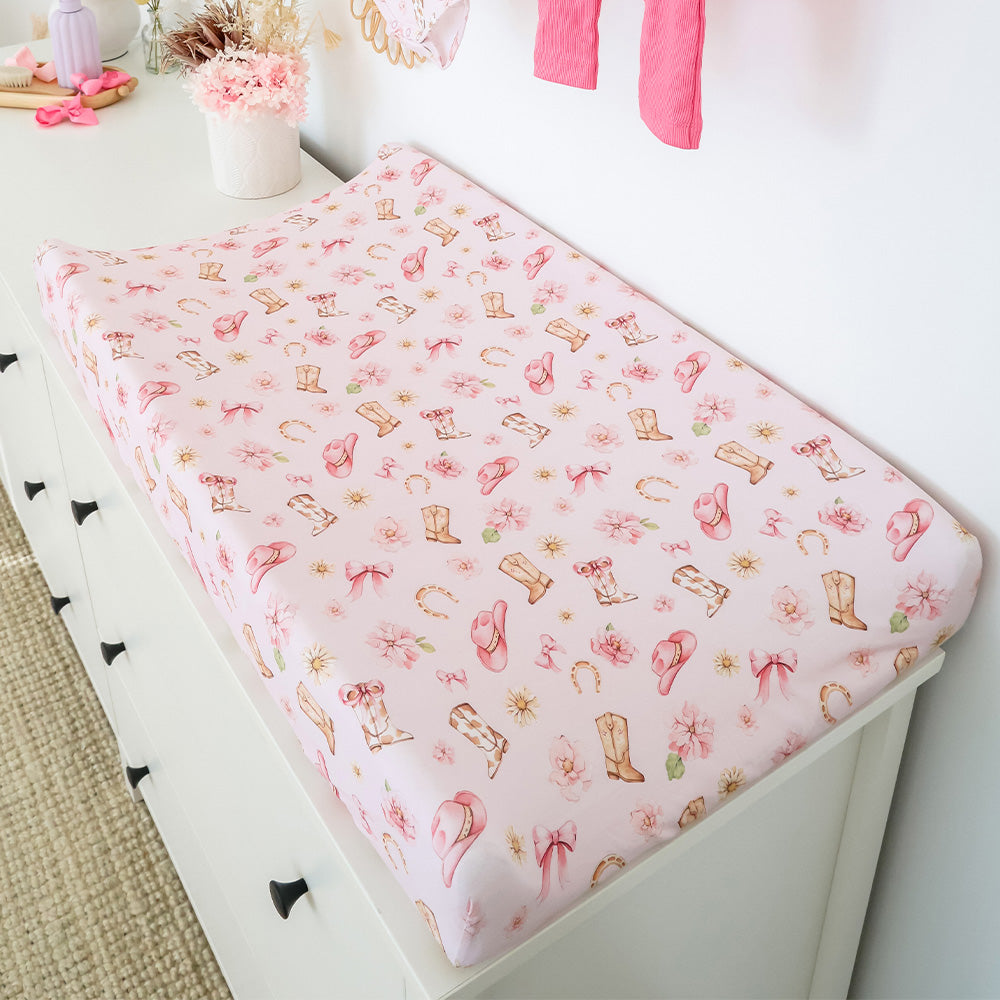 SNUGGLE HUNNY | FITTED BASSINET AND CHANGE PAD COVER | BOOTS AND BOWS