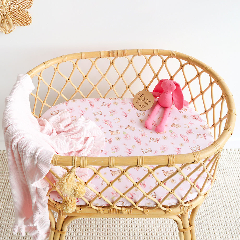 SNUGGLE HUNNY | FITTED BASSINET AND CHANGE PAD COVER | BOOTS AND BOWS