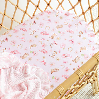 SNUGGLE HUNNY | FITTED BASSINET AND CHANGE PAD COVER | BOOTS AND BOWS