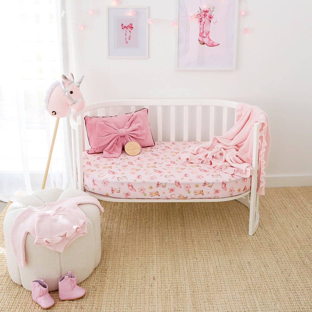 SNUGGLE HUNNY | FITTED COT SHEET | BOOTS AND BOWS