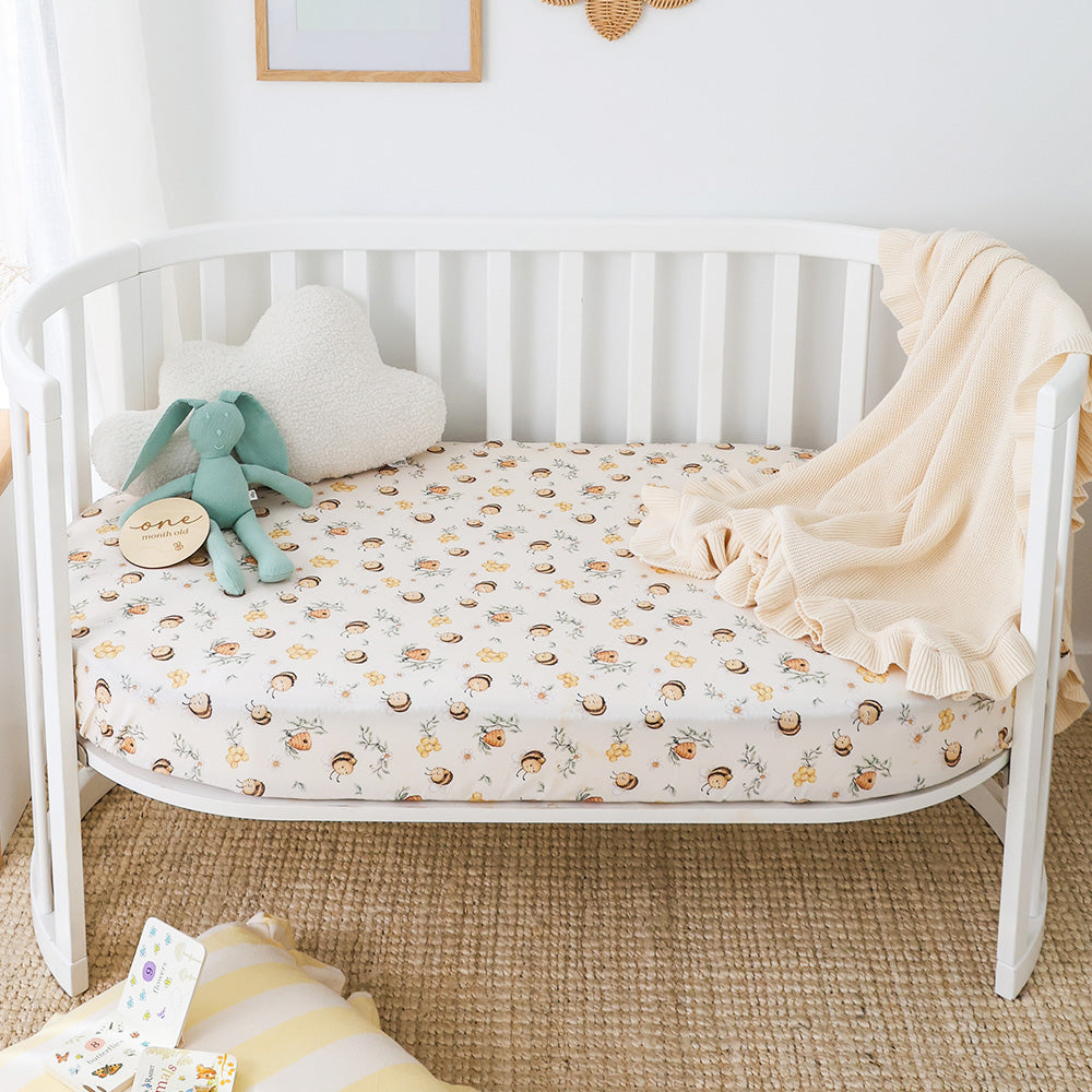 SNUGGLE HUNNY | FITTED COT SHEET | BUMBLEBEES