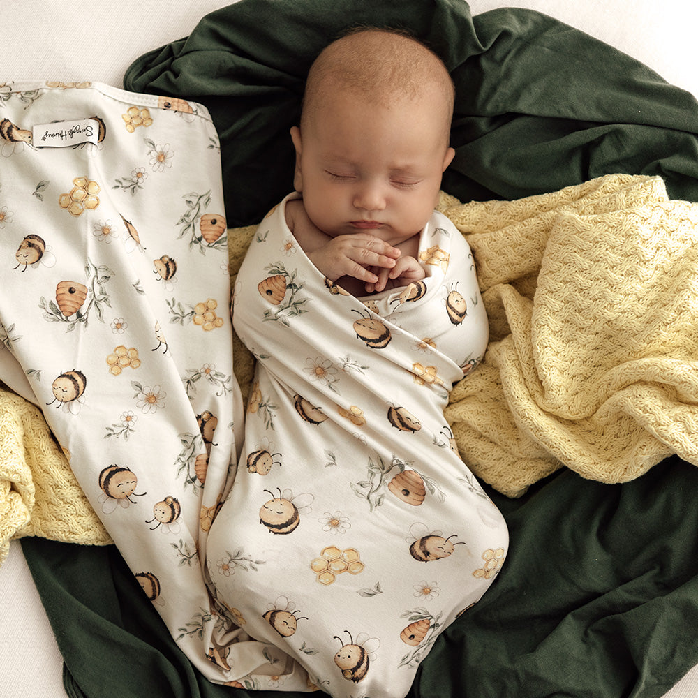 SNUGGLE HUNNY | JERSEY WRAP AND BEANIE SET | BUMBLEBEES