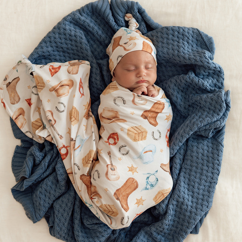 SNUGGLE HUNNY | JERSEY WRAP AND BEANIE SET | COWBOYS