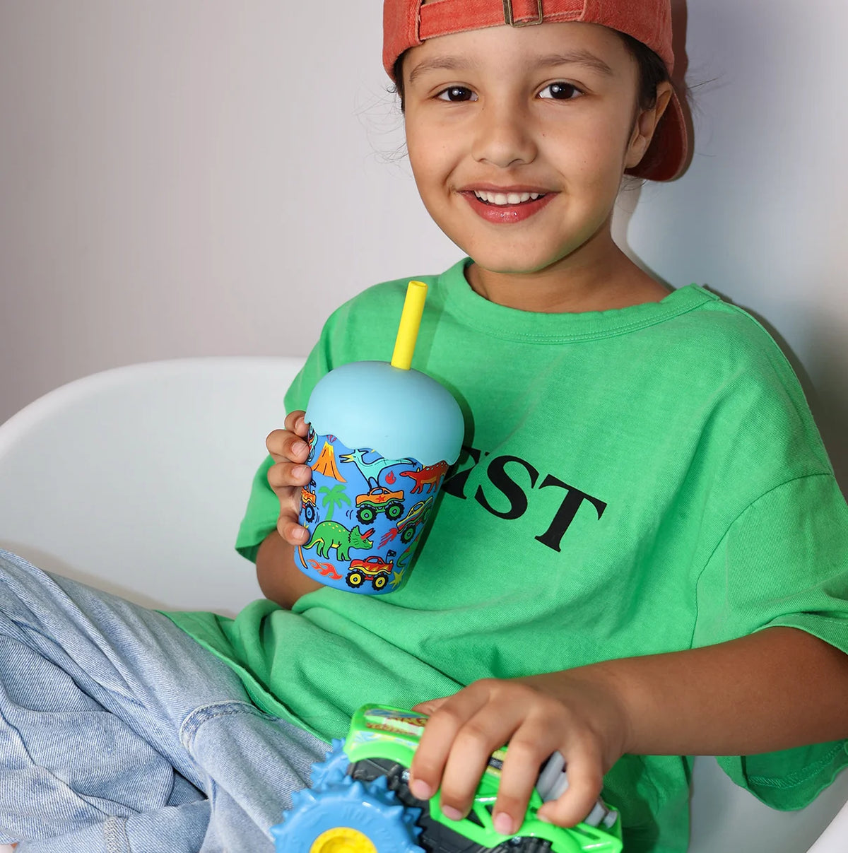 CHINO CLUB MINI SMOOTHIE CUP WITH STRAW | DINOTRUCKS