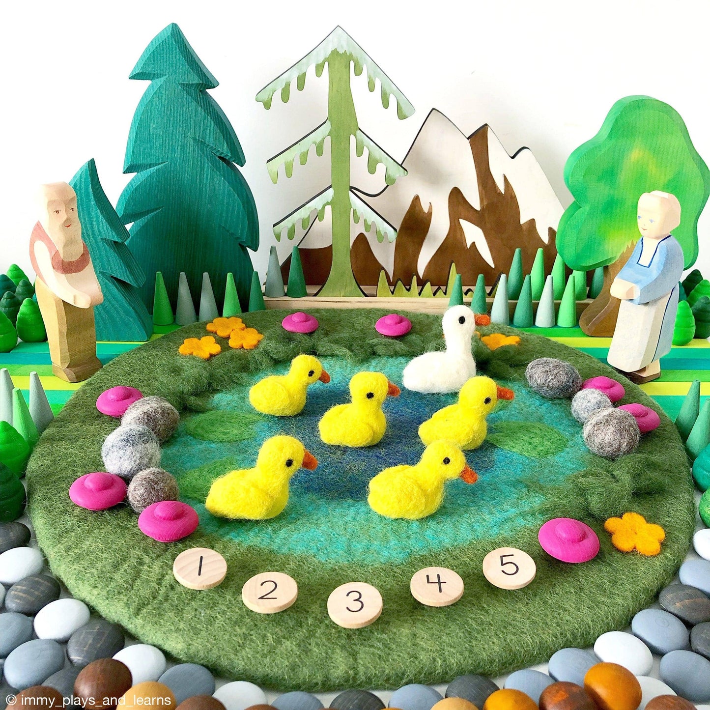 Tara Treasures Duck Pond With 6 Ducks Playmat - Angus & Dudley Collections