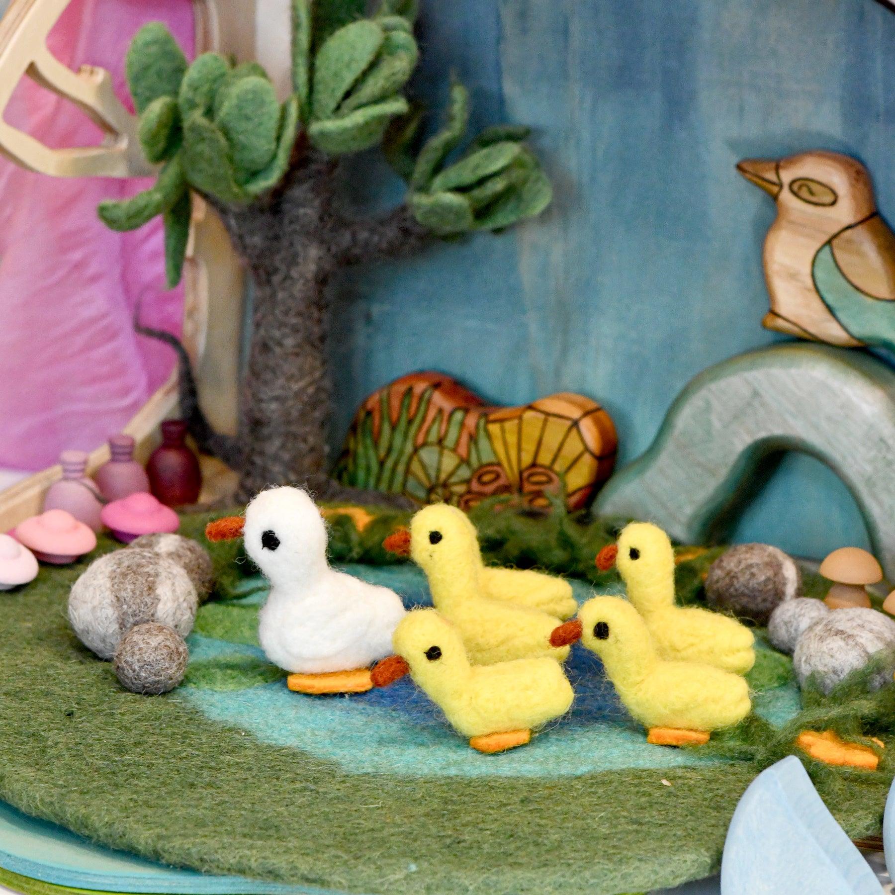 Tara Treasures Duck Pond With 6 Ducks Playmat - Angus & Dudley Collections