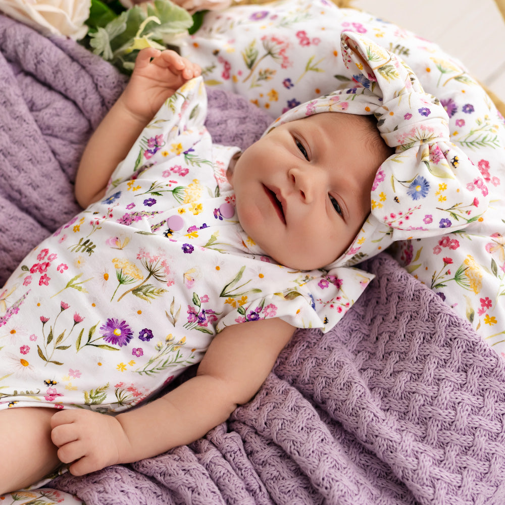 Snuggle Hunny Bodysuit Short Sleeve With Frill - Gracie